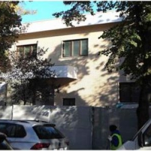 "Palatul Împăratului", vila modernizată de RA-APPS pentru Iohannis, scoasă la închiriere. Cât costa