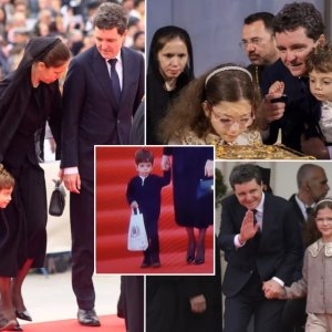 Antim, fiul lui Nicușor Dan și al Mirabelei Grădinaru, protagonistul celor mai amuzante momente de la deschiderea oficială a Catedralei Naționale. Ce a făcut băiețelul pe tot parcursul slujbei și cum a apărut la final / FOTO
