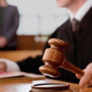 Legea pensiilor speciale ale magistraților ajunge în Parlament. Coaliția, acuzată că vrea să-și saboteze propriul proiect, la CCR