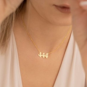 Numerele angelice care pot atrage banii și succesul în viața ta. Află care sunt acestea