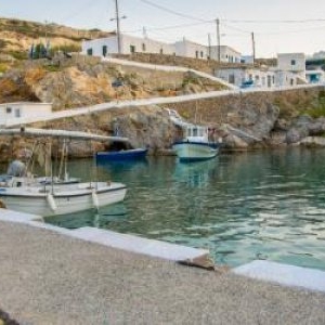 Insula grecească cu doar 24 de locuitori, gata să-i plătească cu 18.000€ pe cei care decid să se mute acolo