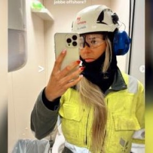 Câştigă 10.000 € pe lună şi lucrează doar 8 luni pe an. Amalie munceşte într-un domeniu dominat de bărbaţi