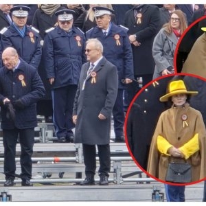 Nici nu bănuiţi! Cine e femeia excentrică de la parada militară de la Arcul de Triumf. A stat lângă Nicuşor Dan