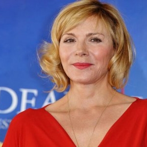 Kim Cattrall din Sex and the City s-a căsătorit din nou la 69 de ani. Cum arată partenerul său cu 14 ani mai tânăr