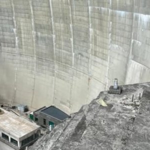 Imagini cu scurgeri în Barajul Vidraru au stârnit panică. Apele Române: Nu există avarie! - FOTO/VIDEO