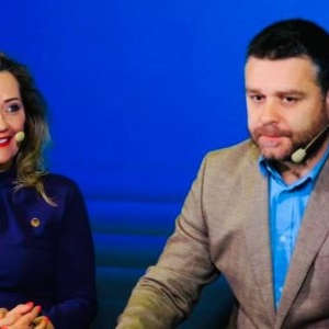 Lasconi îi râde în nas lui Drulă. Fosta șefă a „reziștilor” l-a felicitat pe Ciucu și a postat o poză alături de el