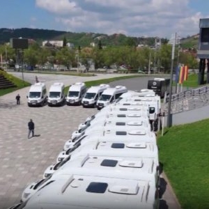 Pîslaru îl propulsează pe Bolojan în brațele lui Kovesi. Mafia microbuzelor: fraudă uriașă pe banii noștri