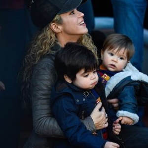 Shakira și cei doi băieți ai săi, apariție rară pe scenă la un concert al vedetei. Cât de mult s-au schimbat micuții