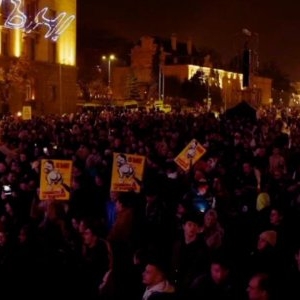 Noi proteste de amploare la Sofia. Centrul orașului, blocat de manifestanți antiguvernamentali. Proteste și în alte 9 orașe – VIDEO