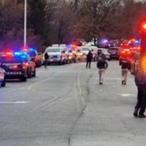 Polițist ucis într-un atac armat la o clădire de înmatriculări din SUA