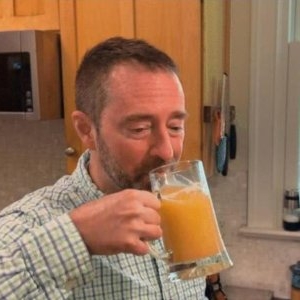 „Vaccinare cu BERE”, metoda revoluționară prin care un cercetător american vrea să-i imunizeze pe oameni