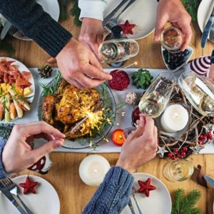De ce ajungem să mâncăm prea mult de Crăciun. Cum ne influențează creierul pofta și obiceiurile
