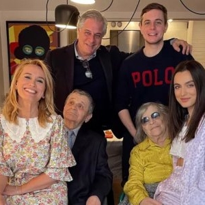 Imagini din apartamentul în care a copilărit Andreea Esca. Părinții ei locuiesc acolo și în prezent