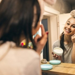 Secretele aplicării cremei hidratante. Ghid util pentru fiecare zi