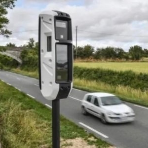 Atenție, șoferi! Noile radare cu AI din Grecia au emis deja mii de amenzi. Ce abateri detectează sistemul instantaneu