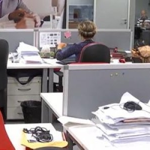 Românii care riscă să rămână fără locuri de muncă în 2026. "Se anunţă concedieri masive"