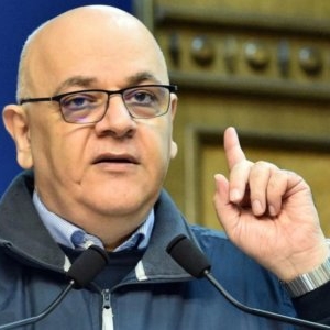 Raed Arafat, în urma ședinței de la MAI, în Ajun de Bobotează: „10.000 de persoane nu au curent electric din cauza condiţiilor meteo”