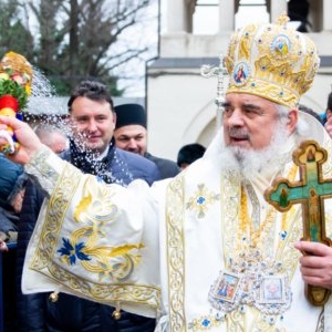 Slujba de Bobotează, 6 ianuarie 2026. Programul slujirii ierarhilor de Botezul Domnului