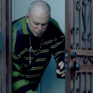 A rămas fără bani, fără prieteni, fără tot! Are datorii uriașe și nici nu mai iese din casă. Spune sincer, îl mai recunoști? Cea mai recentă poză cu el s-a viralizat pe internet / Foto