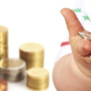 Alocații 2026. Calendarul plăților pentru luna ianuarie. De ce întârzie banii și ce sume vor primi copiii