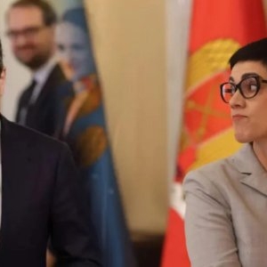 Șefa protocolului de la Cotroceni, sfidare totală la adresa românilor sărmani. În ce ipostaze s-a pozat prin Paris: „Viața în roz” -VIDEO