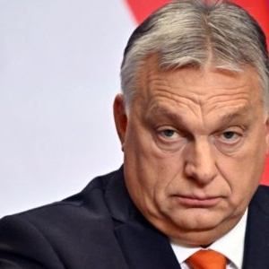 Scaunul lui Viktor Orban se clatină serios. Opoziția, reprezentată de Tisza, își mărește avantajul în fața Fidesz