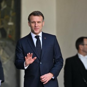 Alertă la Palatul Élysée: Macron a convocat un cabinet de criză pe situația din Groenlanda și Iran