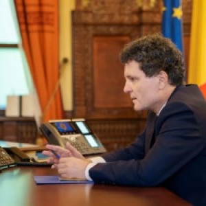 Românii scapă de cea mai DURĂ taxă! Nicuşor Dan a semnat decretul care amână aplicarea, AVEM documentul