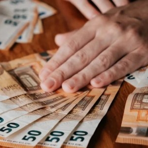 Se schimbă BANII! Moneda națională dispare definitiv de la 1 februarie 2026. NU mai e acceptată