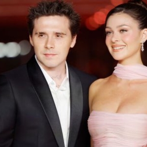 Brooklyn Beckham a publicat o imagine neașteptată cu soția Nicola Peltz, în mijlocul scandalului cu părinții săi. Despre ce este vorba