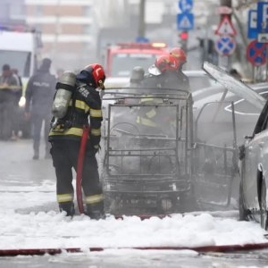 ȘOC! Cine este femeia care a ars de vie în mașina electrică. Detaliul care ARUNCĂ în aer ancheta