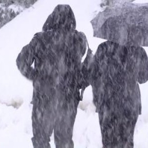 Zonele în care zăpada va atinge jumătate de metru. Vântul va bate cu aproape 100 km/h