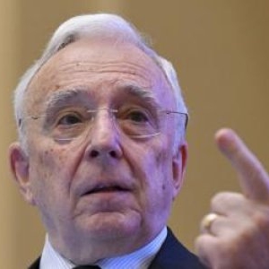 Mugur Isărescu anunță când ar putea trece România la Euro