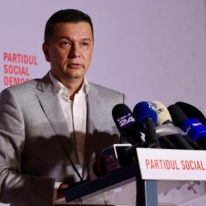 PSD îl forțează pe Bolojan să nu mai „jupoaie” populația și firmele. Grindeanu anunță măsuri de urgență de relansare economică