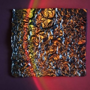 De ce folia de aluminiu este lucioasă doar pe o parte. Cum ar trebui să o folosești, de fapt, potrivit specialiștilor