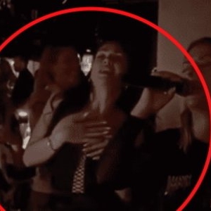 A făcut show într-un club din București! Oamenii au crezut că nu văd bine, dar ea era... Și-a lăsat copiii acasă și a rupt ringul de dans! Foto