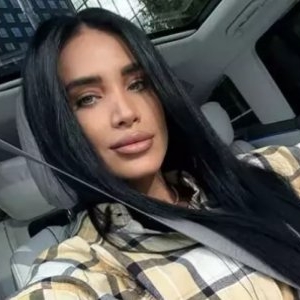 „Sunteți niște scorpii”. Adelina Pestrițu, replică acidă în mediul online! Ce a deranjat-o atât de mult pe vedetă încât nu s-a mai putut abține!