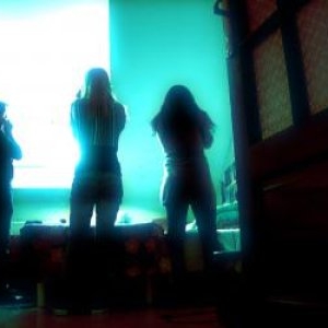 Cum ajung tinerele în plasa proxeneţilor. Metoda "loverboy", explicată de un specialist ANITP