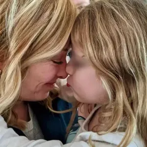 Nu vorbește niciodată despre el, dar s-a aflat tot...Cine este, de fapt, tatăl fiicei premierului Giorgia Meloni. Unii au rămas înmărmuriți când au auzit numele controversatului bărbat