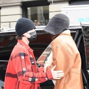 S-au căsătorit în mare secret și duc o viață cât mai ferită de lumina reflectoarelor. Cine este cuplul de la Hollywood care a ales să se iubească în liniște