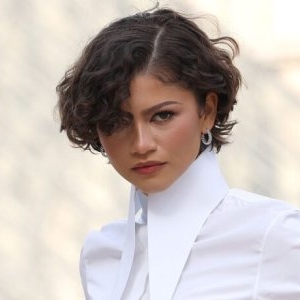 Ce a purtat Zendaya la Săptămâna Modei de la Paris. Modelul a dat curs zvonurilor legate de căsătoria sa cu Tom Holland