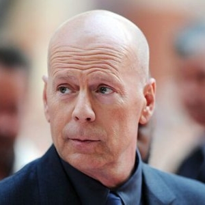 Imagini emoționante cu Bruce Willis în rolul de bunic. Actorul, care suferă de demență frontotemporală, a împlinit 71 de ani