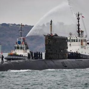Româncă arestată în Marea Britanie pentru că ar fi încercat să pătrundă într-o bază nucleară