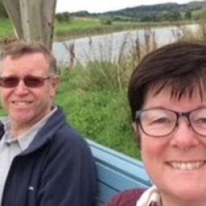 Cum au reuşit 2 pensionari să nu mai plătească niciun ban la facturile de curent, în plin val al scumpirilor