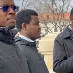 Şase tineri din Africa, emoţionaţi de noaptea de Înviere în România. Ce tradiţie i-a impresionat cel mai mult