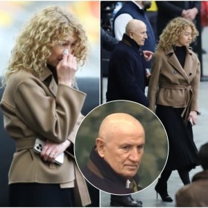 George Copos și noua soție, în lacrimi la funeraliile lui Mircea Lucescu. Cine este femeia cu 26 de ani mai tânără, care l-a făcut iar tătic pe omul de afaceri. Care e povestea lor, ascunsă atâția ani