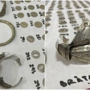 Descoperire uluitoare în Botoşani. Tezaur vechi de 2.000 de ani, găsit de un bărbat cu detectorul de metale