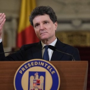 Premier-surpriză anunţat de Nicuşor Dan