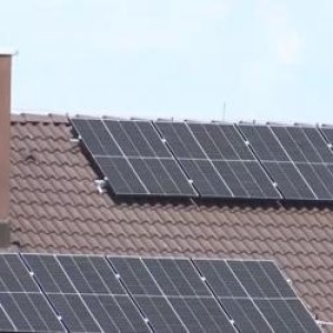 Comuna din România care oferă gratuit panouri fotovoltaice. Ce condiții trebuie îndeplinite