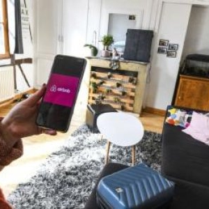 Noi reguli pentru proprietarii care închiriază turiștilor camere sau apartamente